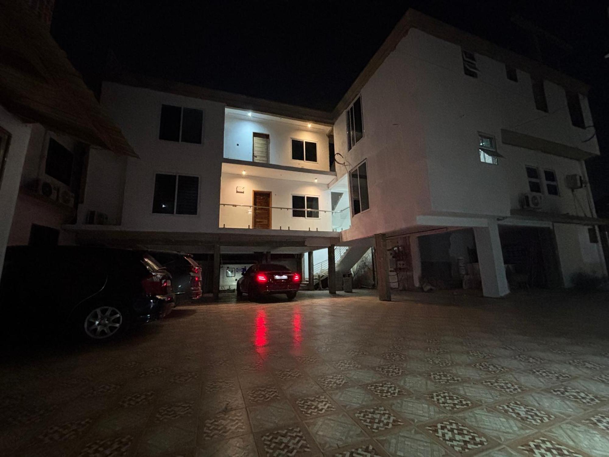 Bonsukoda Lodge Madina Exteriér fotografie