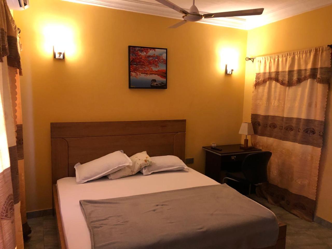 Bonsukoda Lodge Madina Exteriér fotografie