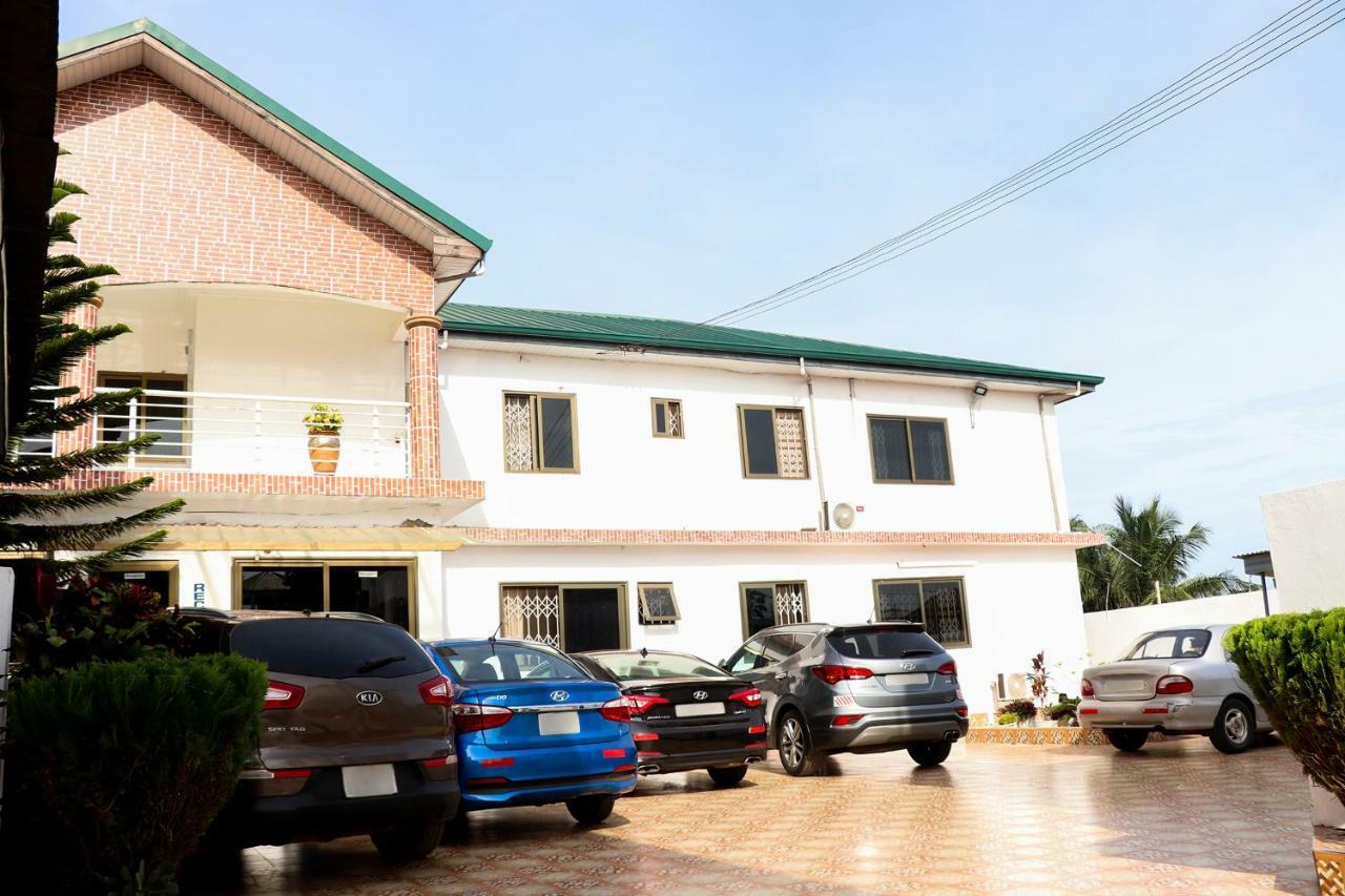 Bonsukoda Lodge Madina Exteriér fotografie